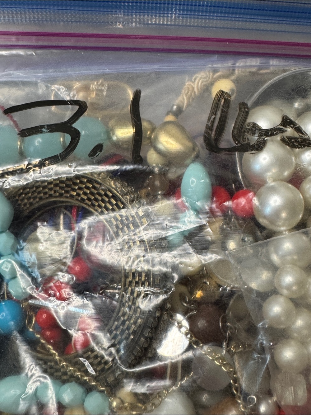 Craft jewelry not wearable 3.1 lbs
